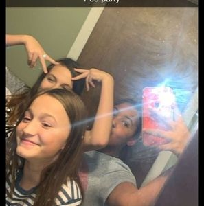 Meet your Posher, Kay